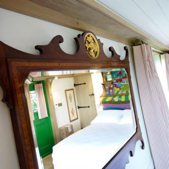 Hornington Manor Luxury Shepherd Huts 요크 외부 사진