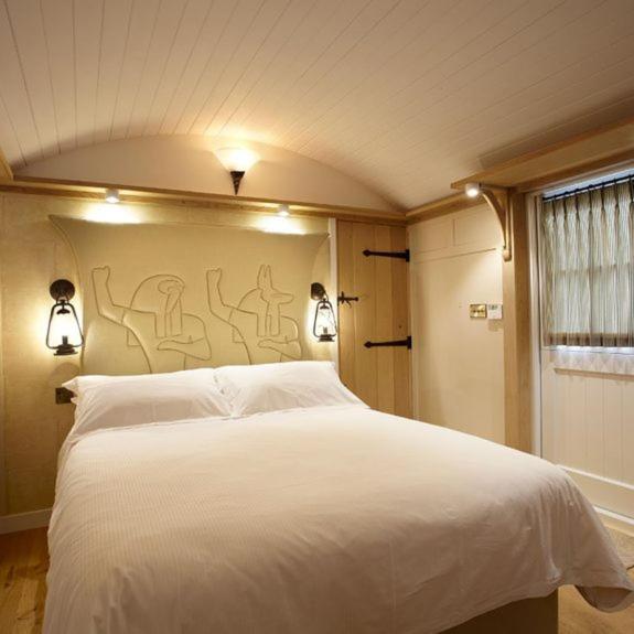 Hornington Manor Luxury Shepherd Huts 요크 외부 사진