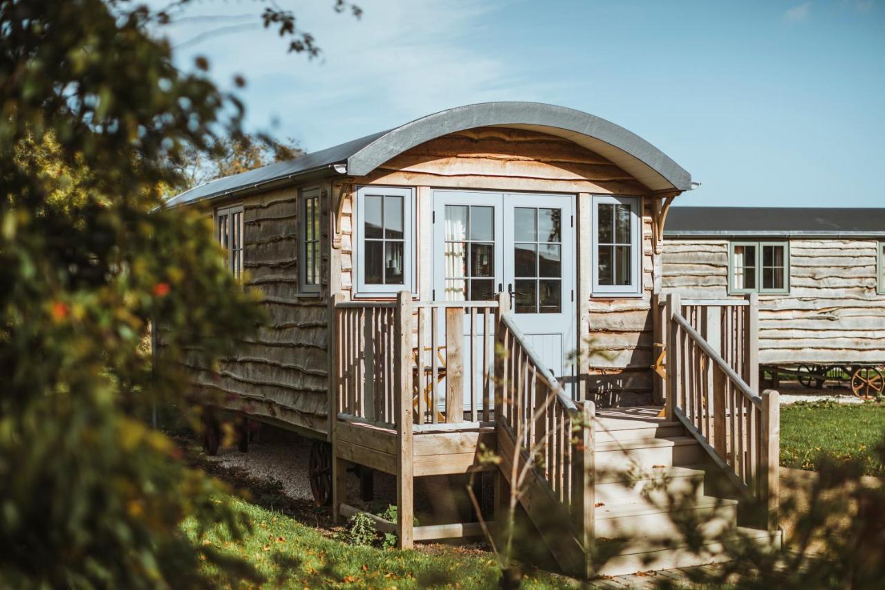 Hornington Manor Luxury Shepherd Huts 요크 외부 사진