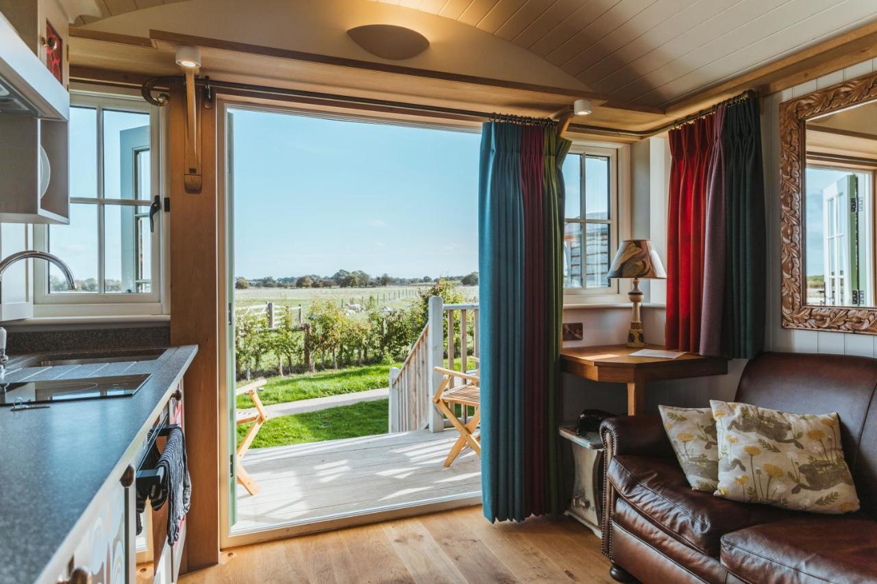 Hornington Manor Luxury Shepherd Huts 요크 외부 사진
